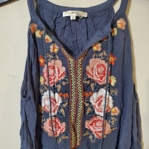 Boho Embroidered Floral Rayon Top Small - Picture 3 of 4